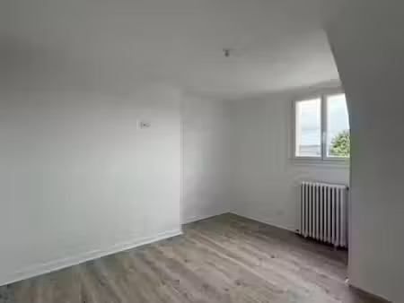 location appartement 2 pièces 35.5 m² à compiegne (60200)  580 €