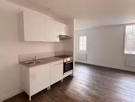 location appartement 2 pièces 50 m² à sainte-foy-la-grande (33220)  620 €