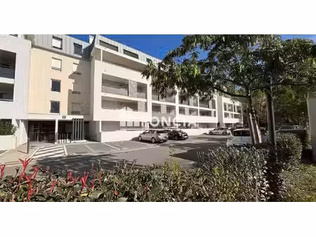 exclusivité foncia  t2 rez-de-chaussée 64m2  aux normes d'accessibilité