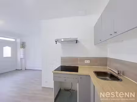a louer appartement de 34 m² entièrement rénové au centre ville de condom