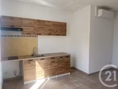 appartement à louer - 2 pièces - 33 m2 - montpon menesterol - 24 - aquitaine
