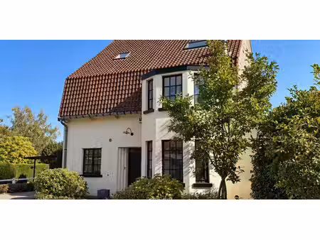 maison à vendre à waterloo pour € 895.000 avec 5 chambres à coucher
