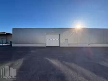 490 m² magazijnruimte nabij de steenweg deinze / gentsebaan