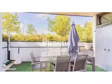 appartement t3 de 58 m2 avec terrasse  secteur calme  spécial investisseur  vendu loue