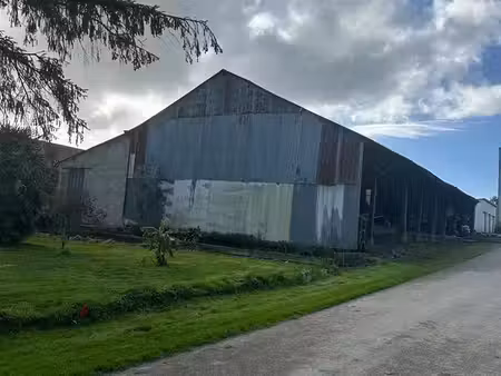 hangar 325m2