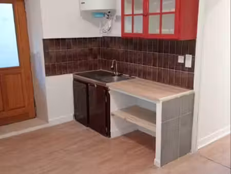 a louer appartement calme centre cransac f2