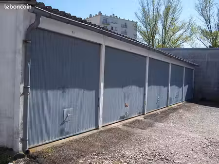 grand garage de 17m2 a blois