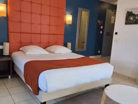 studio 1 pièce 43 m²