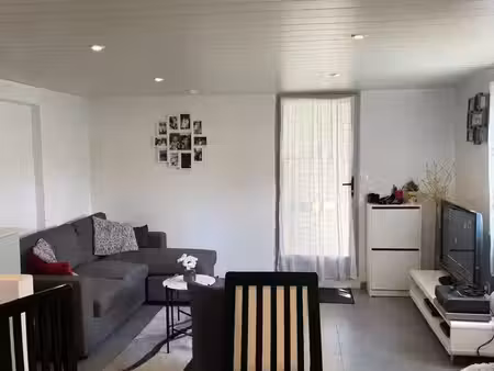 appartement t2 50 m² avec grande terrasse – la crau