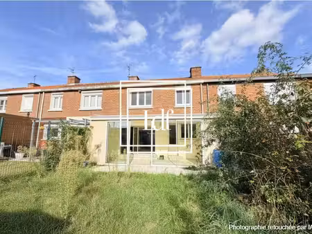 à vendre - maison mitoyenne 2 côtés  4 pièces située à faches-thumesnil (59155)