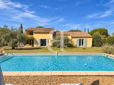 maison d'architecte à vendre à maubec – piscine  annexe ind?