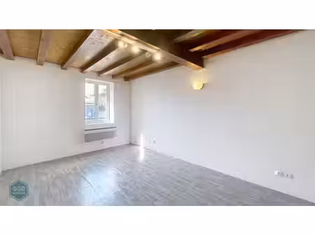 appartement t2 en duplex à louer à labastide-saint-pierre