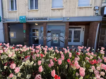 local commercial - montville centre - 90 m²