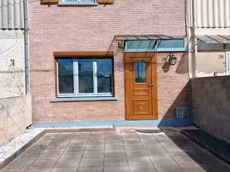 maison rénovée de 70 m² avec cour – abbeville (cité de l'arsenal)
