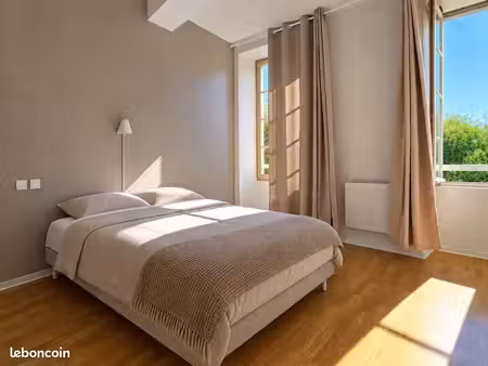 t2 meublé 33 5 m² – lumineux – vue verdure