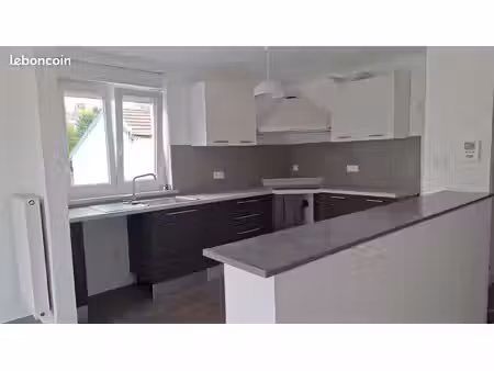 loue appartement 5 pièces  118 78 m²  saint-avold  quartier crusem