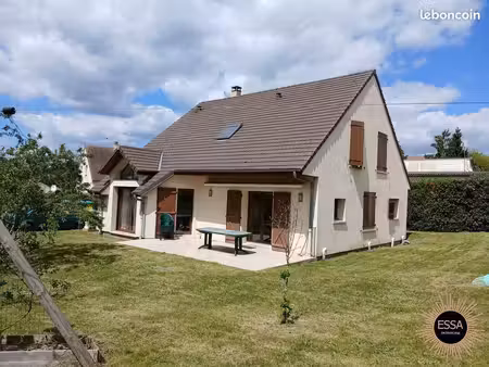 propriété 7 pièces 151 m²