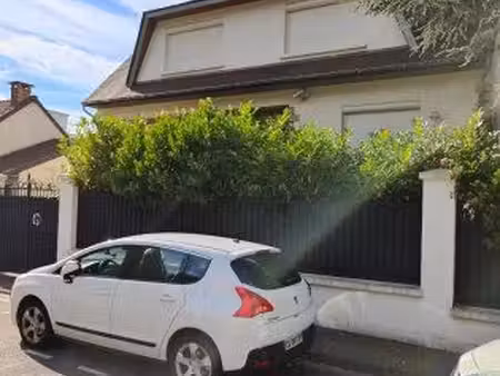 maison 10 pièces 258 m²