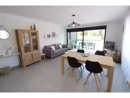 - grand t3 75m2 avec 16m2 de terrasse