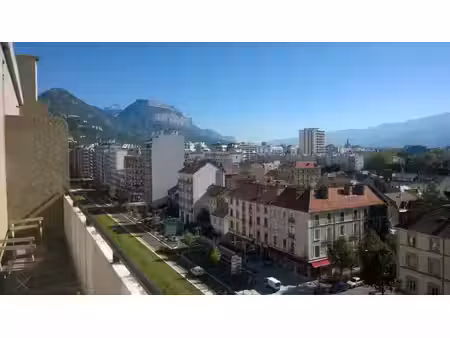 location appartement 3 pièces 64 m² à grenoble (38000)