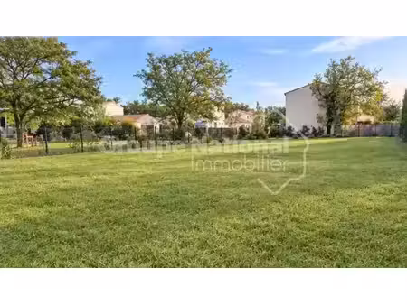 terrain constructible sauveterre 1360 m2