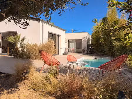 maison de plain-pied  3 chambres avec jardin à briollay