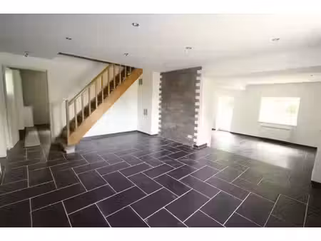 location maison 4 pièces 125 m² à castétis (64300)  1 000 €