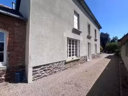 vente maison à saint-méen-le-grand (35290) : à vendre / 204m² saint-méen-le-grand
