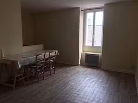 location appartement t1 à plancoët (22130) : à louer t1 / 23m² plancoët