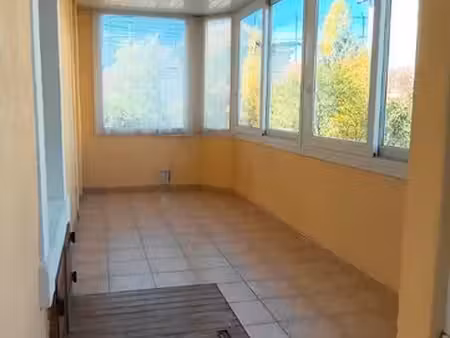 t3 non meublé avec garage privé