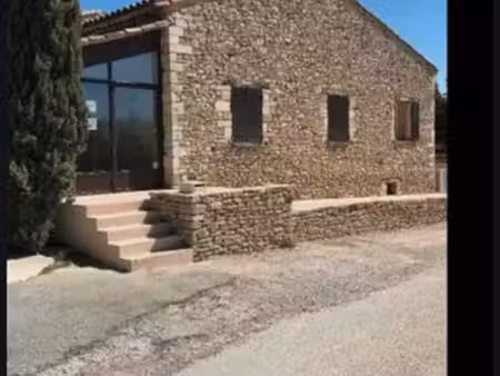 loue local sur gordes