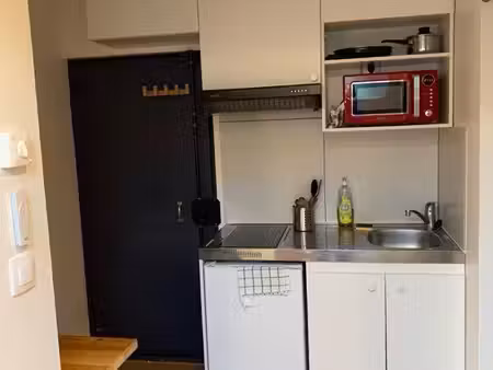 beau studio meuble 20m2 refait a neuf centre lombez
