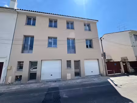 maison bourg les valence 5 pièce(s) 111 m2  garage
