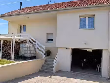 maison de 94 m² au calme en impasse  proche de toutes commodités.