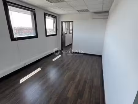 location bureaux 67m² à 108m²