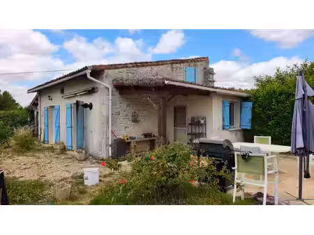maison val de comporte (saint macoux) à 5 minute de la n10 poitiers angoulême