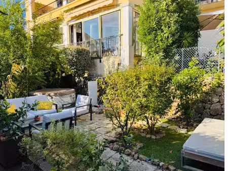 vente appartement 2 pièces  30.80m²  carqueiranne