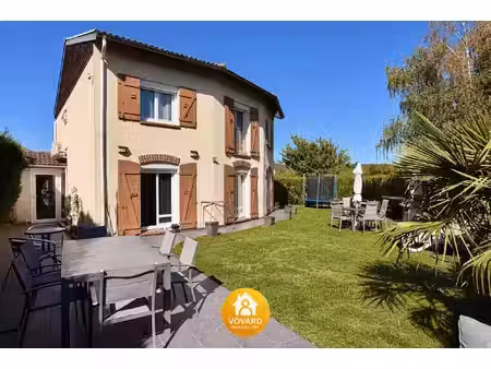 maison familiale 4 chambres avec jardin