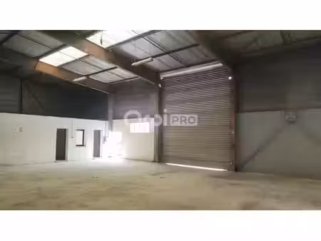 location entrepôt sorgues 84700 700m²