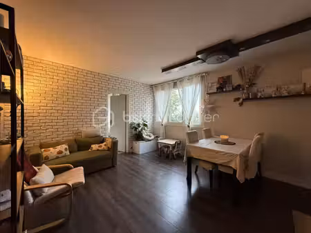 appartement de 57 m² à vert-le-petit