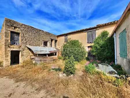 corps de ferme de 130 m² à taillades