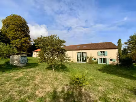 vente maison 6 pièces  186.20m²  ozillac