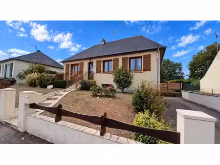 maison familiale avec sous-sol à renazé - 99 m2