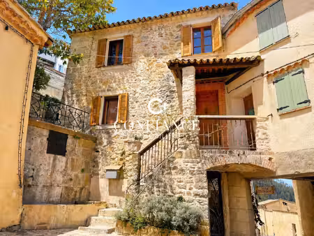 06910 pierrefeu maison de village 5 pieces 80 m² vue panoramiqu