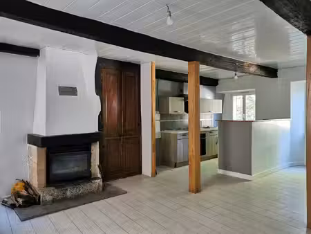 location appartement 5 pièces 96m² thueyts 07330