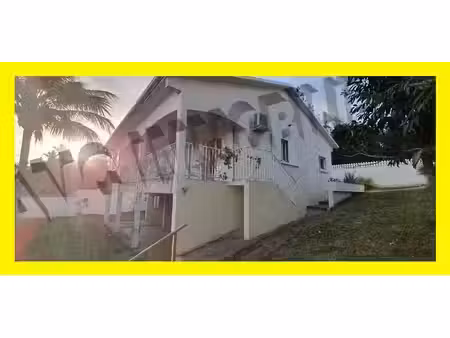 location villa 4 pièces 93 m² à l'etang sale les bains (97427)  1 595 €