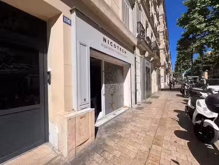 location local commercial 63m2 marseille 6eme (13006) - 1746 € - surface privée