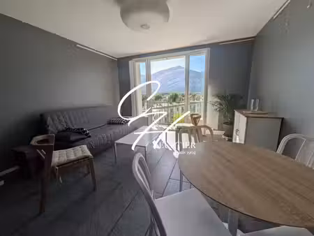 location appartement 3 pièces 59m2 saint-égrève 38120 - 800 € - surface privée