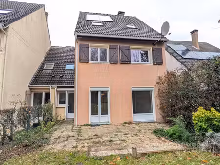 location maison 7 pièces 138m²