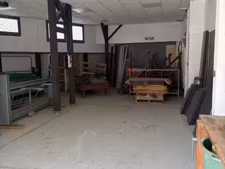 local professionnel à louer saint jeoire prieure 1 pièce(s) 90m2 950€/mois ht/hc